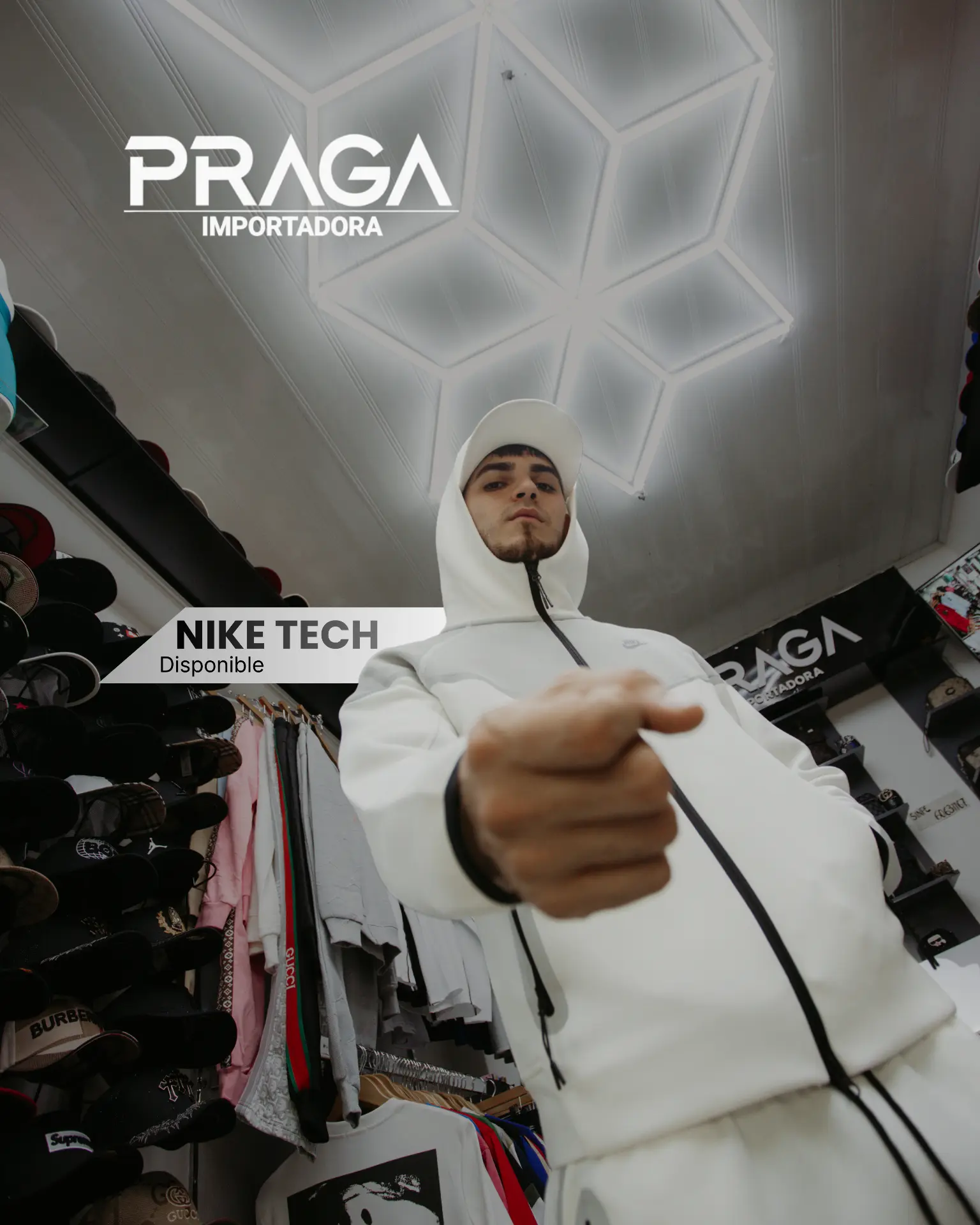 Nike Tech disponible en PRAGA